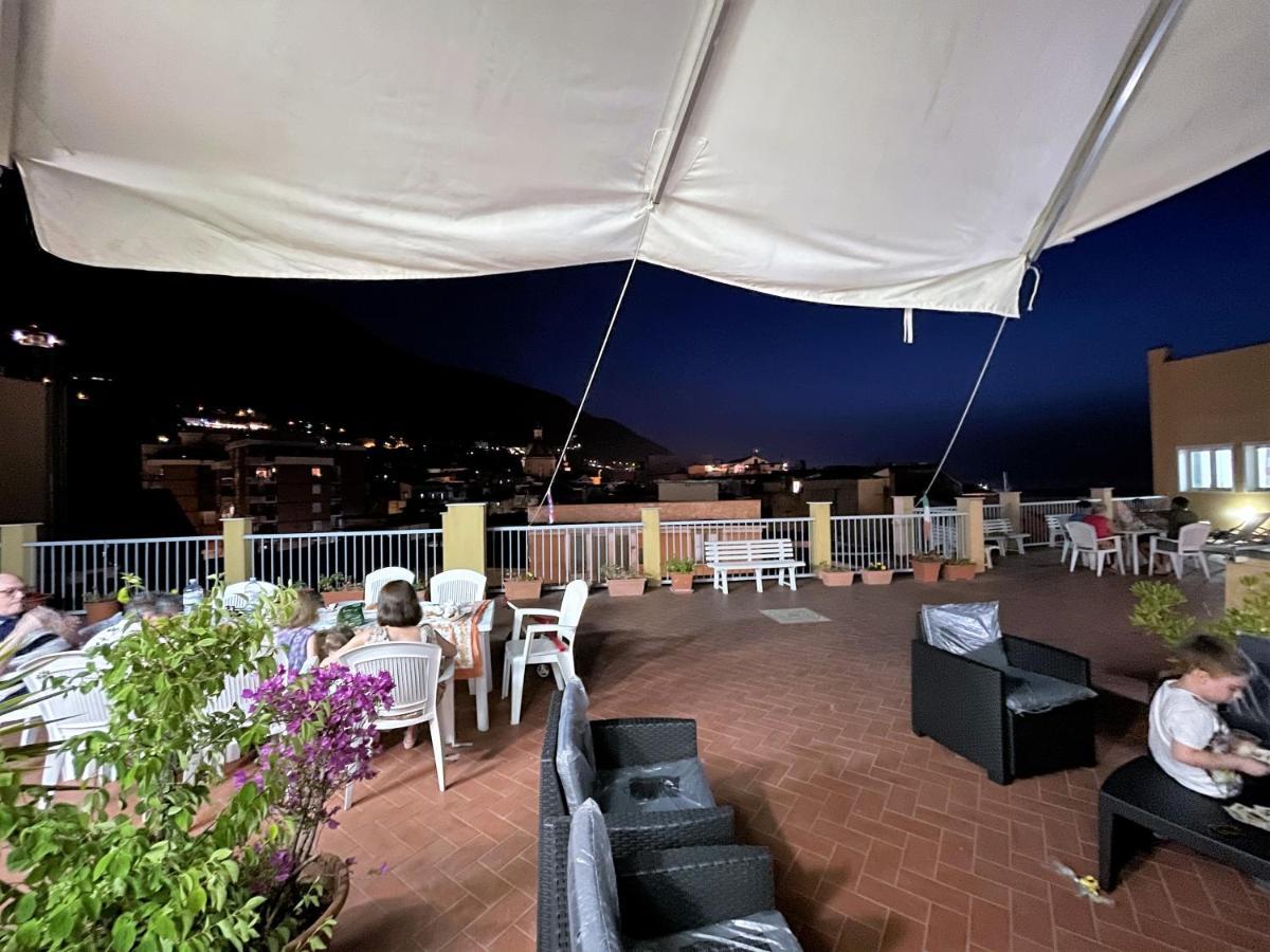 Hotel Desio Castellammare di Stabia Exterior photo